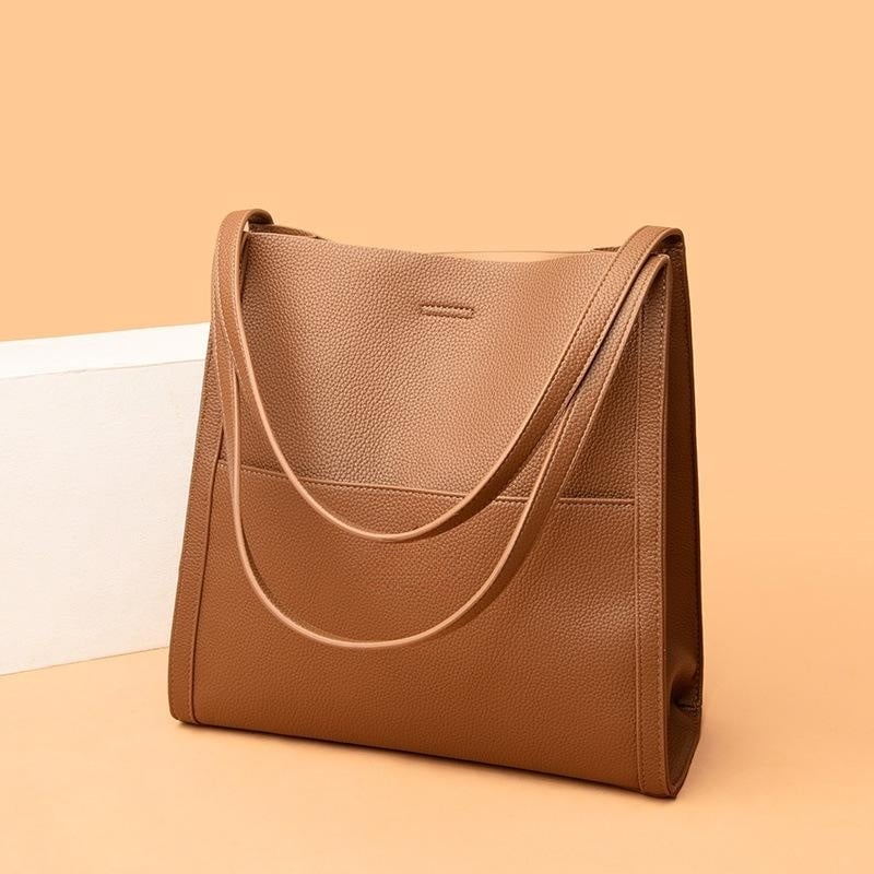 Solid color leather shoulder bag